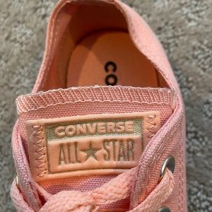 All pink Converse shoes size 6 woman’s